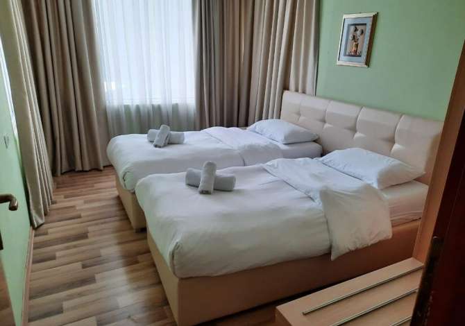 Shtepi me qera  ne Tirane, 2+1, Mobilimi E mobiluar, Pagesa 330  Euro.