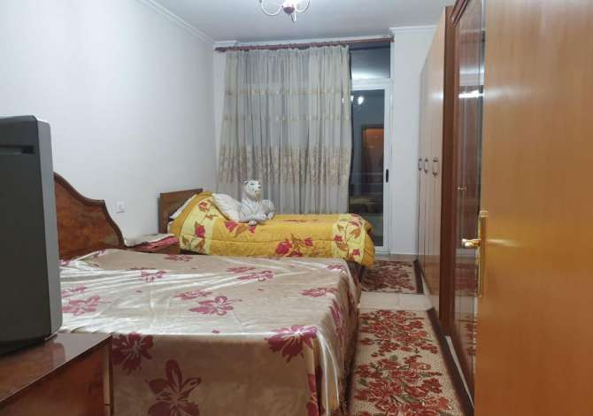 Shtepi me qera  ne Tirane, 1+1, Mobilimi E mobiluar, Pagesa 350  Euro.