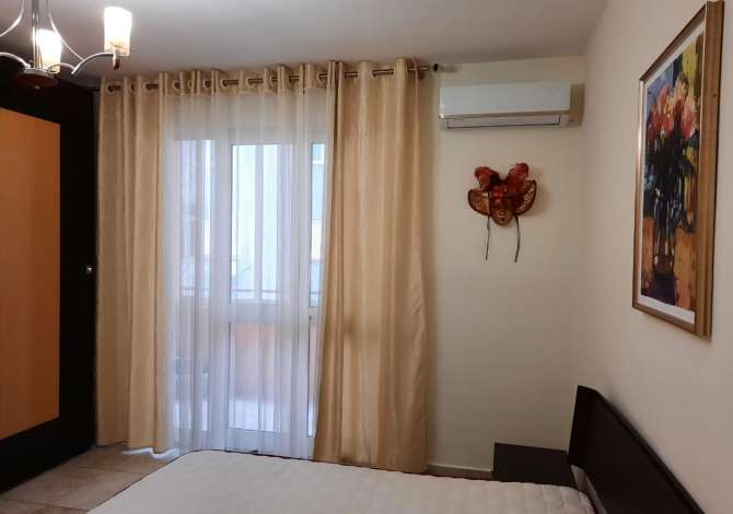 Shtepi me qera  ne Tirane, 1+1, Mobilimi E mobiluar, Pagesa 350  Euro.