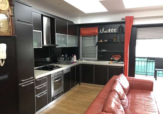 Shtepi me qera 2+1 ne Tirane - 550 Euro