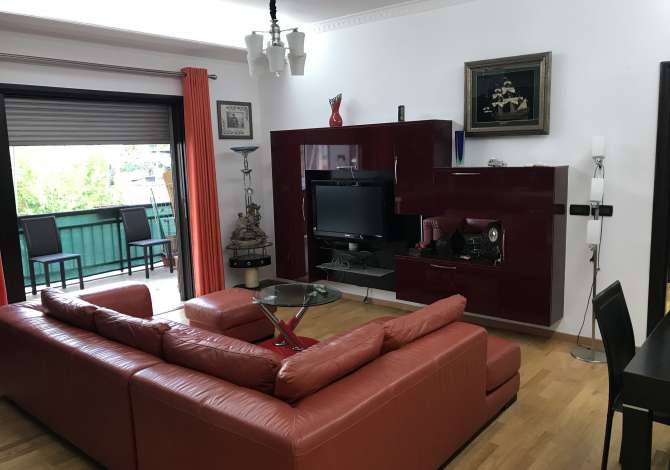 Shtepi me qera 2+1 ne Tirane - 550 Euro