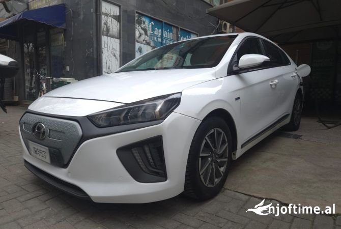 Makina ne shitje  ne Tirane - 8,500 Euro
