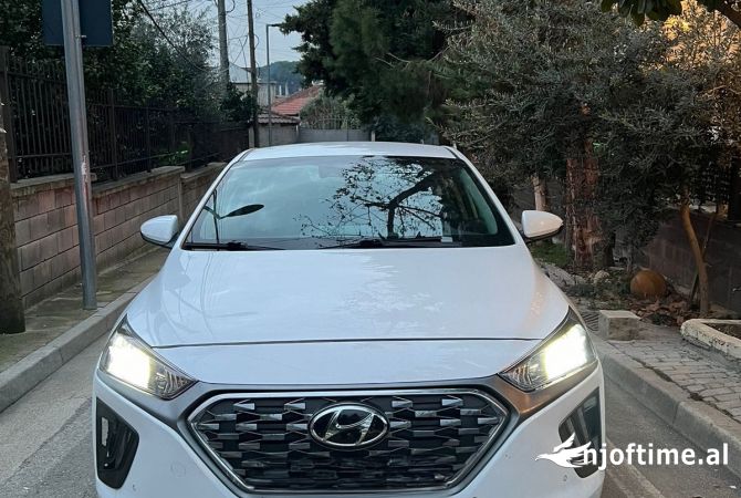 Makina ne shitje  ne Tirane - 12,000 Euro