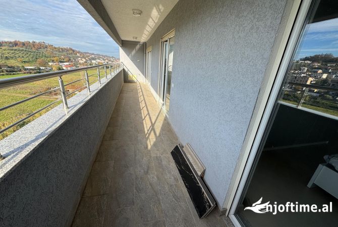 Shtepi ne shitje Apartament ne Tirane, 2+1, Mobilimi E mobiluar, Pagesa 134,900  Euro.