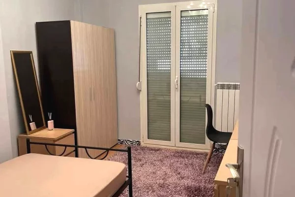 Shtepi ne shitje Apartament ne Tirane, 2+1, Mobilimi Pjeserisht e mobiluar, Pagesa 139,000  Euro.