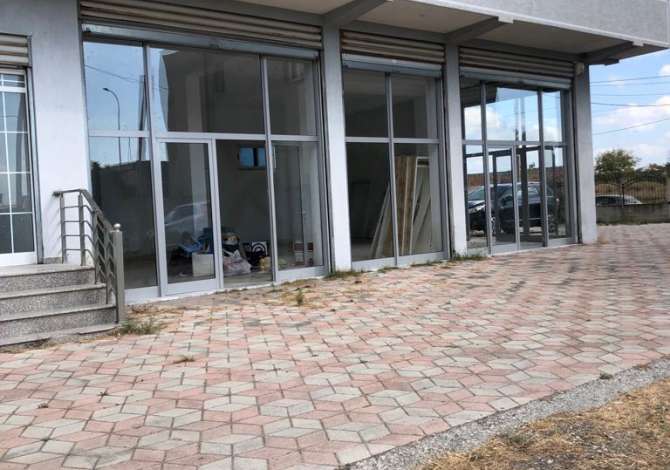 Ambient biznesi me qera 2+1 ne Durres - 900,000 Leke