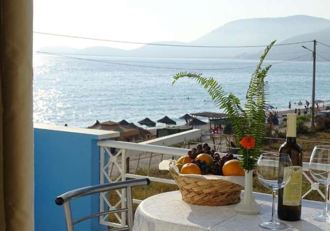 Njoftime Pune ne Himare, Profesioni Banakier/e, Kamarier/e, Sanitare , , Pagesa Me Marreveshje.