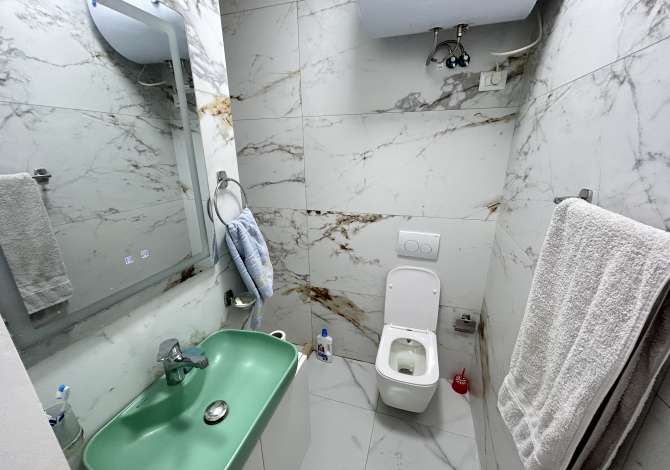 Shtepi me qera Apartament ne Tirane, Garsoniere, Mobilimi E mobiluar, Pagesa 350  Euro.