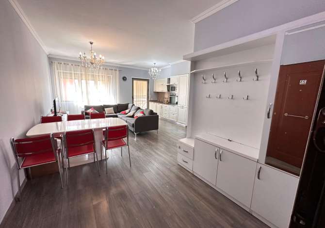 Casa in affitto 3+1 a Tirana - 1,000 Euro