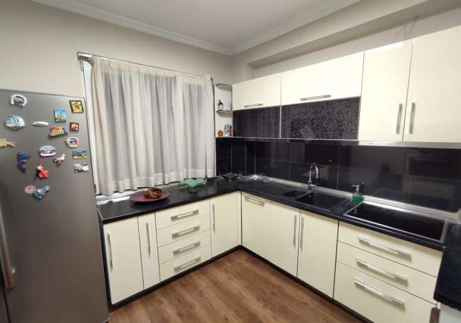 Shtepi me qera 2+1 ne Tirane - 800 Euro