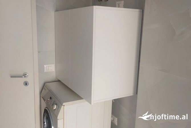 Shtepi me qera Apartament ne Tirane, 1+1, Mobilimi E mobiluar, Pagesa 35,000  Leke.