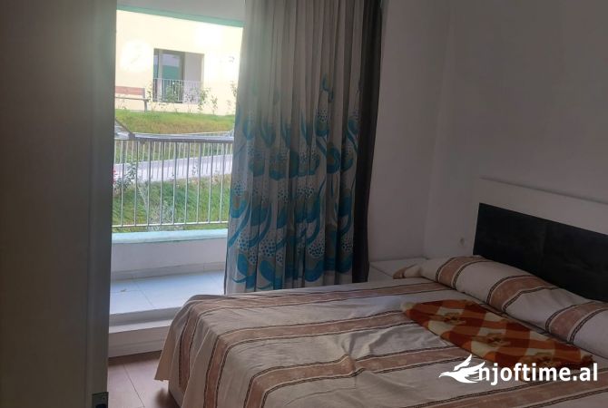 Shtepi me qera Apartament ne Tirane, 1+1, Mobilimi E mobiluar, Pagesa 35,000  Leke.