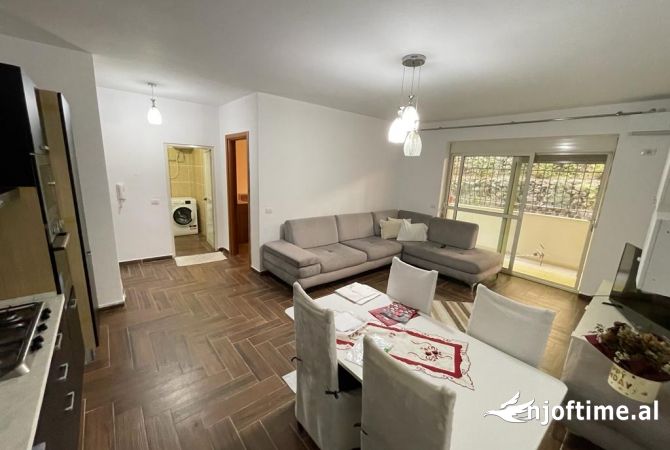 Shtepi me qera 1+1 ne Tirane - 450 Euro