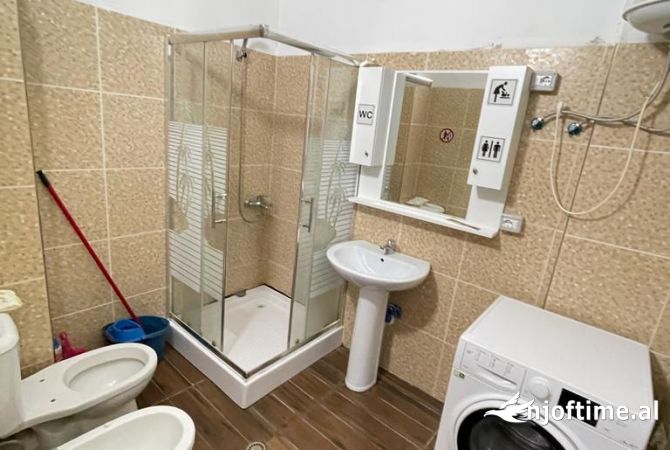 Shtepi me qera Apartament ne Tirane, 1+1, Mobilimi E mobiluar, Pagesa 450  Euro.