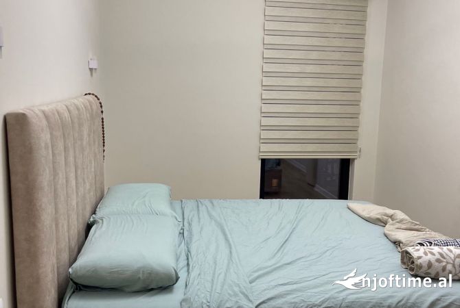 Shtepi me qera 2+1 ne Tirane - 1,200 Euro