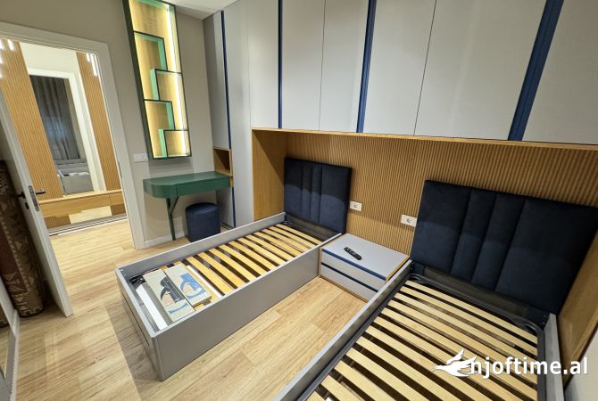 Shtepi me qera Apartament ne Tirane, 2+1, Mobilimi E mobiluar, Pagesa 1,000  Euro.