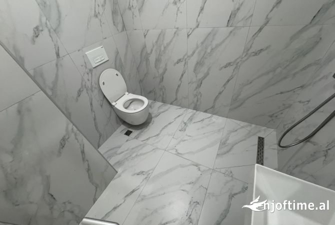 Shtepi me qera Apartament ne Tirane, 2+1, Mobilimi E mobiluar, Pagesa 450  Euro.