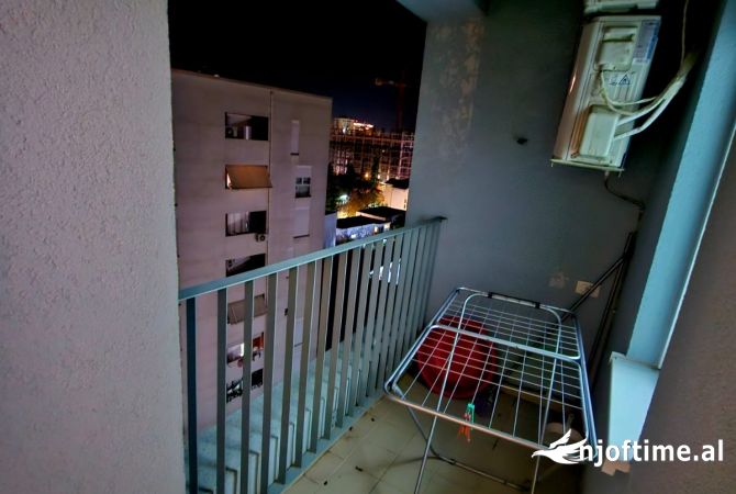 Shtepi me qera Apartament ne Tirane, 1+1, Mobilimi E mobiluar, Pagesa 60,000  Leke.