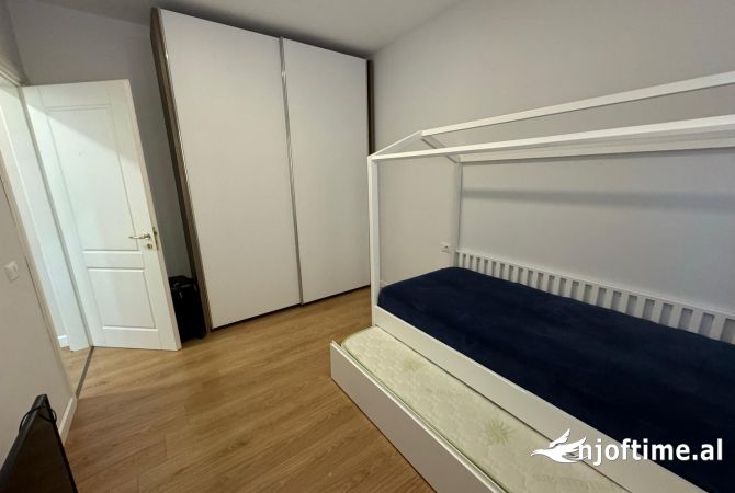 Shtepi me qera Apartament ne Tirane, 2+1, Mobilimi E mobiluar, Pagesa 800  Euro.