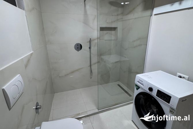 Shtepi me qera Shtepi Private ne Tirane, 1+1, Mobilimi E mobiluar, Pagesa 600  Euro.