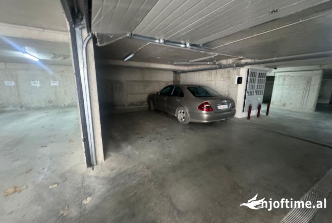 Shtepi me qera Apartament ne Tirane, 2+1, Mobilimi E mobiluar, Pagesa 1,200  Euro.