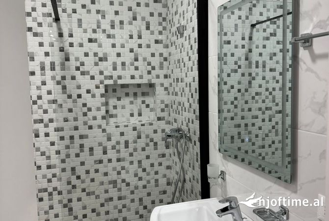 Shtepi me qera Apartament ne Tirane, 1+1, Mobilimi E mobiluar, Pagesa 85,000  Leke.