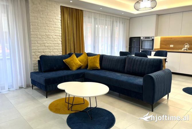 Shtepi me qera 2+1 ne Tirane - 80,000 Leke