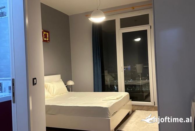 Shtepi me qera Apartament ne Tirane, 2+1, Mobilimi E mobiluar, Pagesa 800  Euro.