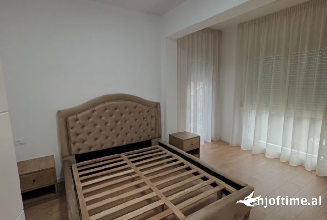 Shtepi me qera 1+1 ne Tirane - 450 Euro