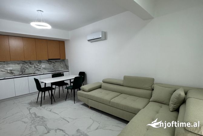 Shtepi me qera 1+1 ne Tirane - 450 Euro
