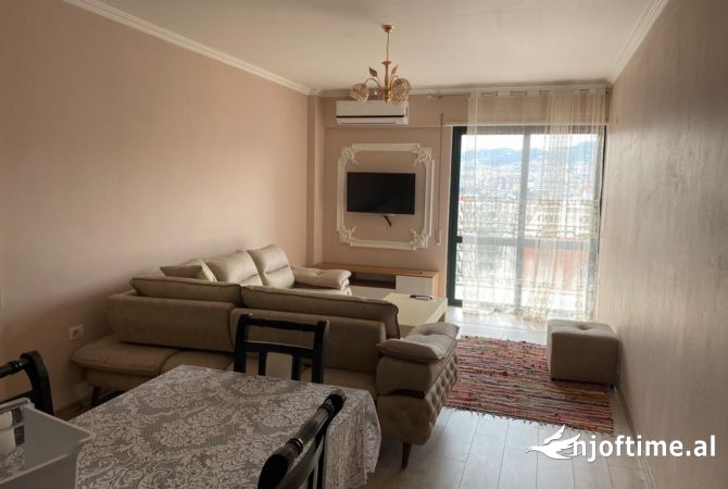 Shtepi me qera Apartament ne Tirane, 1+1, Mobilimi E mobiluar, Pagesa 600  Euro.
