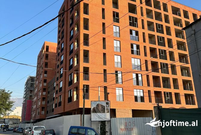 Shtepi ne shitje Apartament ne Tirane, 1+1, Mobilimi Bosh, pa mobiluar, Pagesa 106,380  Euro.