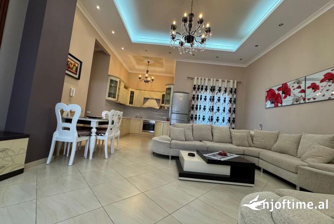 Shtepi me qera 2+1 ne Tirane - 700 Euro