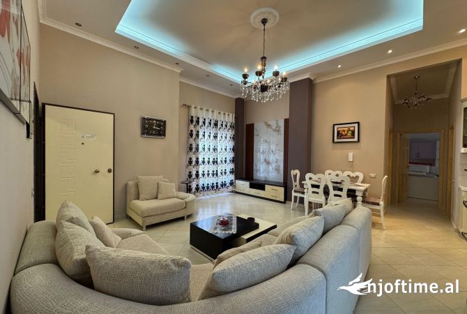 Shtepi me qera 2+1 ne Tirane - 700 Euro