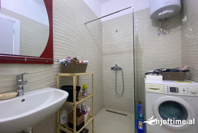 Shtepi me qera Apartament ne Tirane, 1+1, Mobilimi E mobiluar, Pagesa 550  Euro.