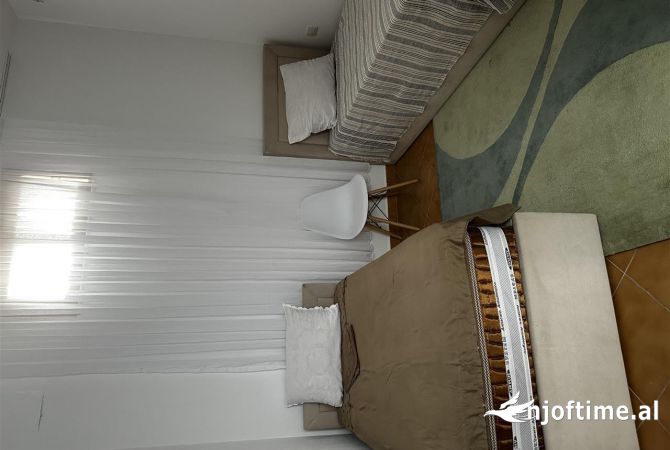 Shtepi me qera 2+1 ne Tirane - 40,000 Leke
