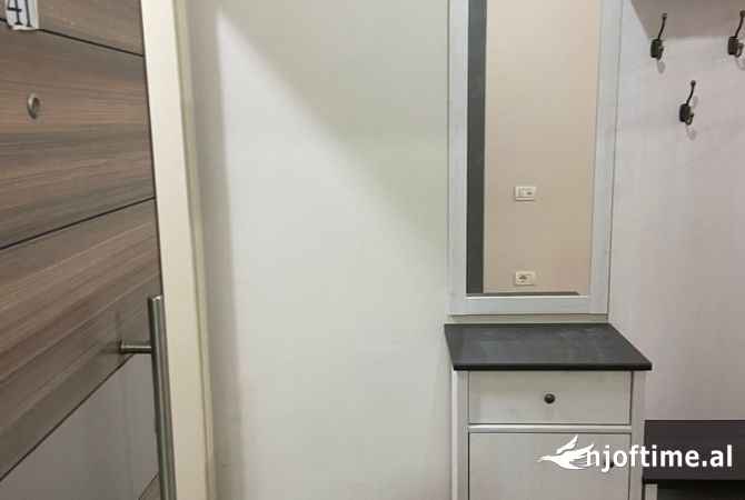 Shtepi me qera 2+1 ne Tirane - 550 Euro