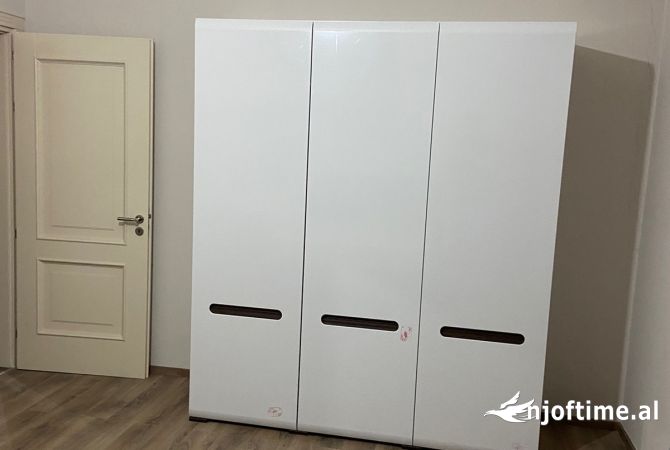 Shtepi me qera 2+1 ne Tirane - 550 Euro