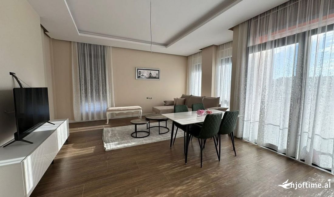 Shtepi me qera Apartament ne Tirane, 2+1, Mobilimi E mobiluar, Pagesa 650  Euro.