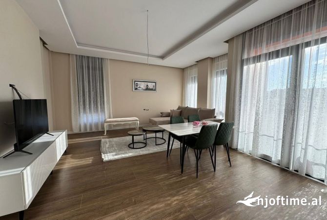 Shtepi me qera 2+1 ne Tirane - 650 Euro