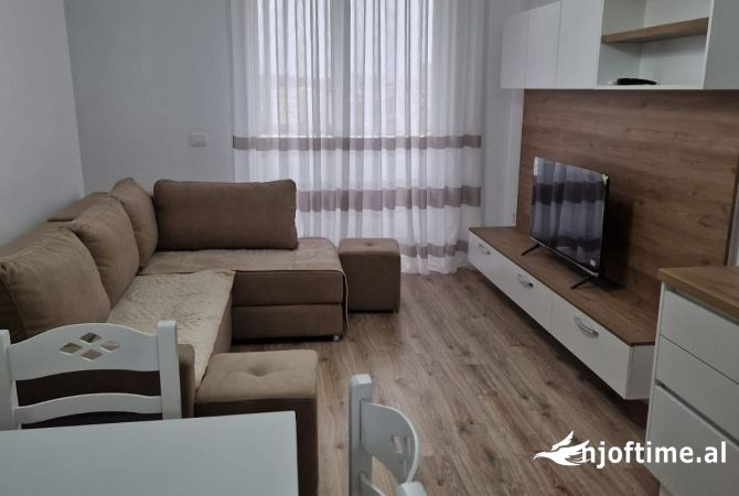 Shtepi me qera 1+1 ne Tirane - 550 Euro