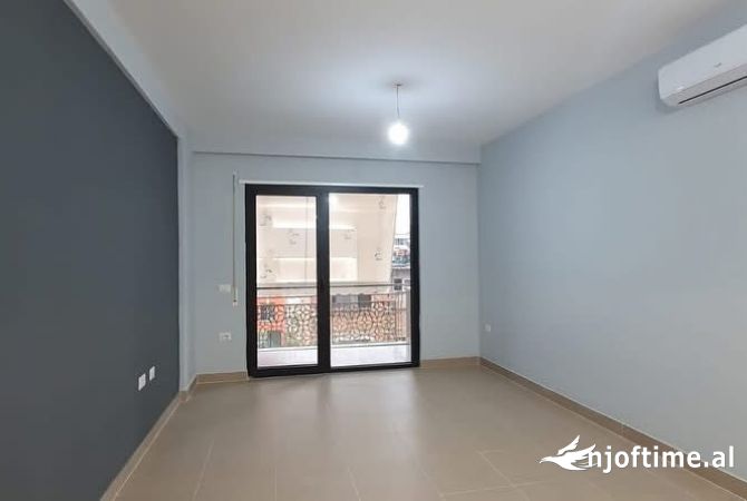 Shtepi me qera 1+1 ne Tirane - 550 Euro