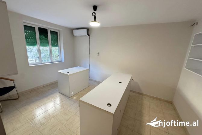 Shtepi me qera 2+1 ne Tirane - 550 Euro