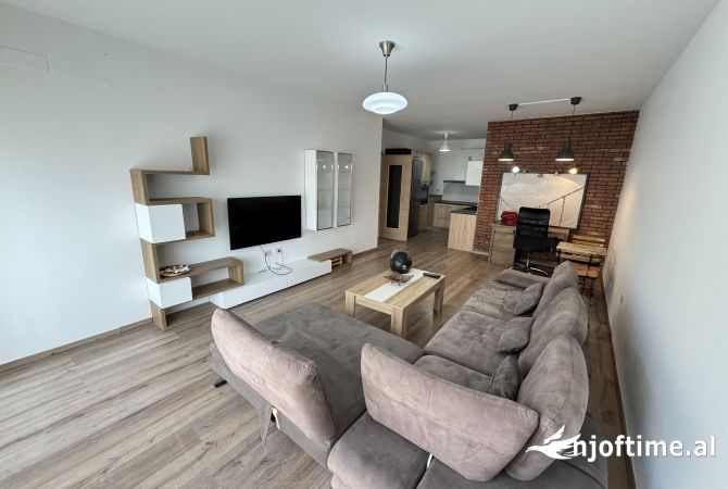 Shtepi me qera 2+1 ne Tirane - 700 Euro