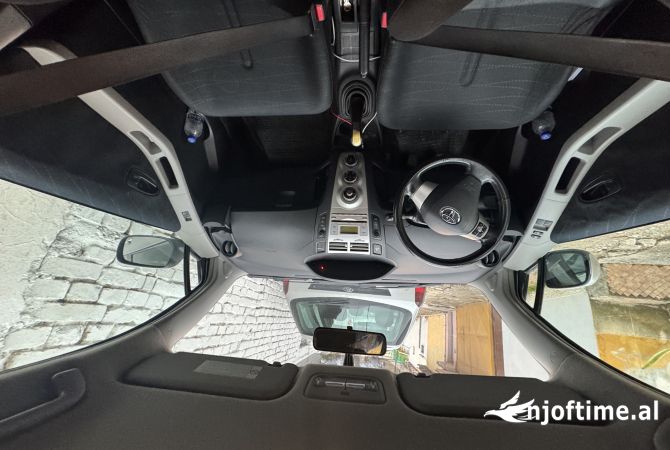 Makina ne shitje ne Tirane, Toyota, 2007 Benzine,Kambio Manual Pagesa 4,500  Euro.