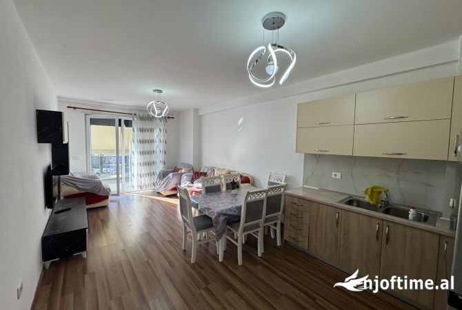 Shtepi me qera 1+1 ne Tirane - 40,000 Leke