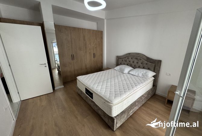 Shtepi me qera 1+1 ne Tirane - 450 Euro
