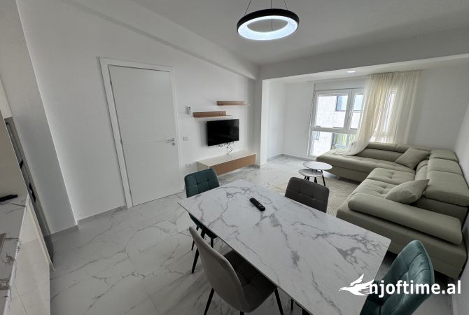 Shtepi me qera 1+1 ne Tirane - 450 Euro