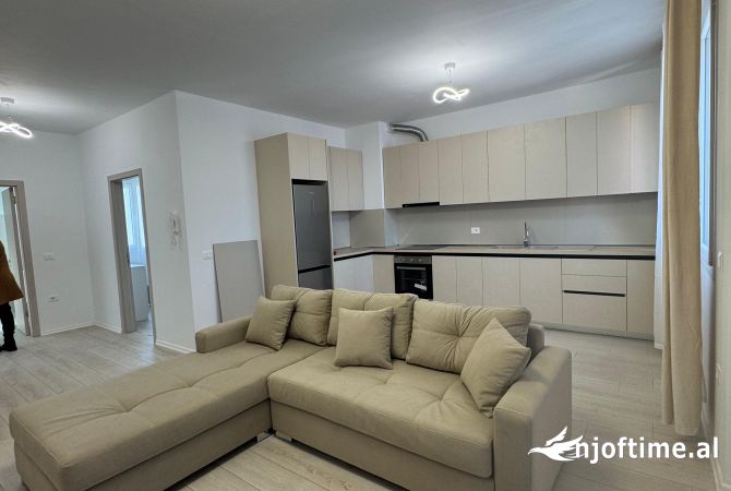 Shtepi me qera 2+1 ne Tirane - 60,000 Leke