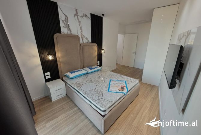 Shtepi me qera 2+1 ne Tirane - 1,500 Euro